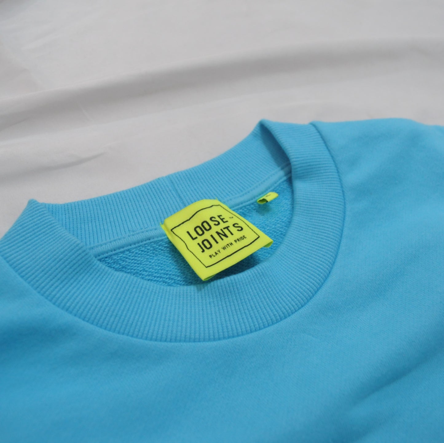 'Staggered Countertop' SWEAT Crew Neck