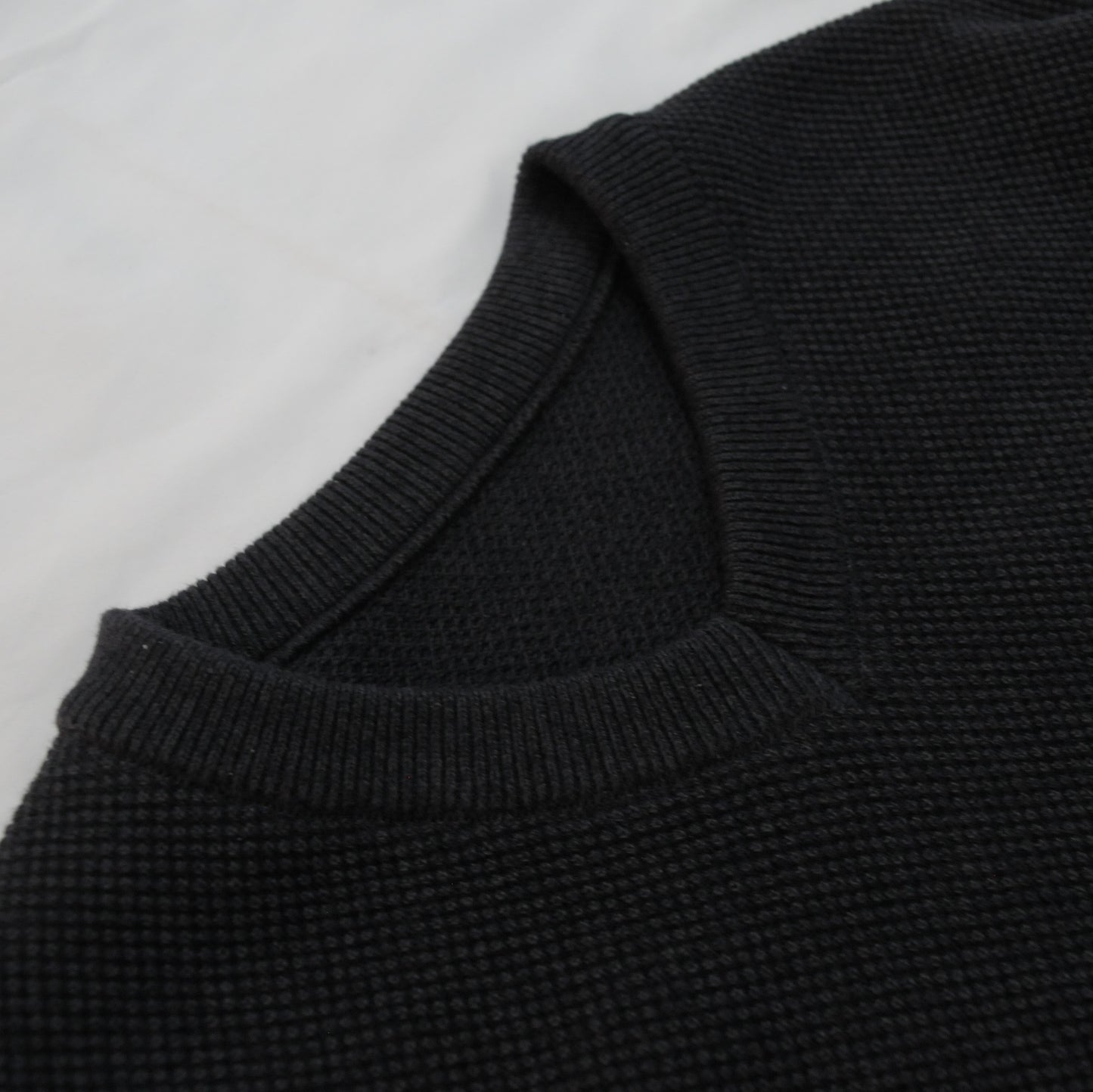 Moss Stitch V Neck Pullover-Black