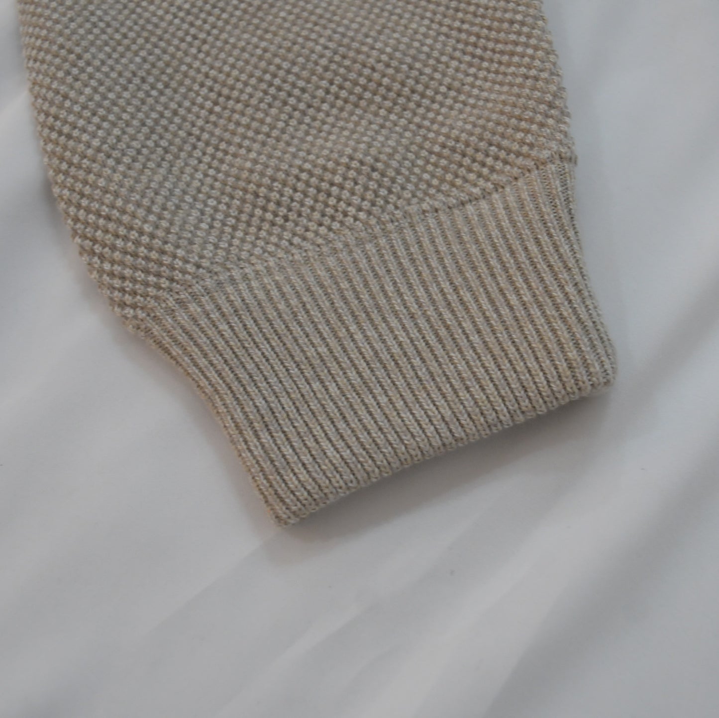 Moss Stitch V Neck Pullover-Beige