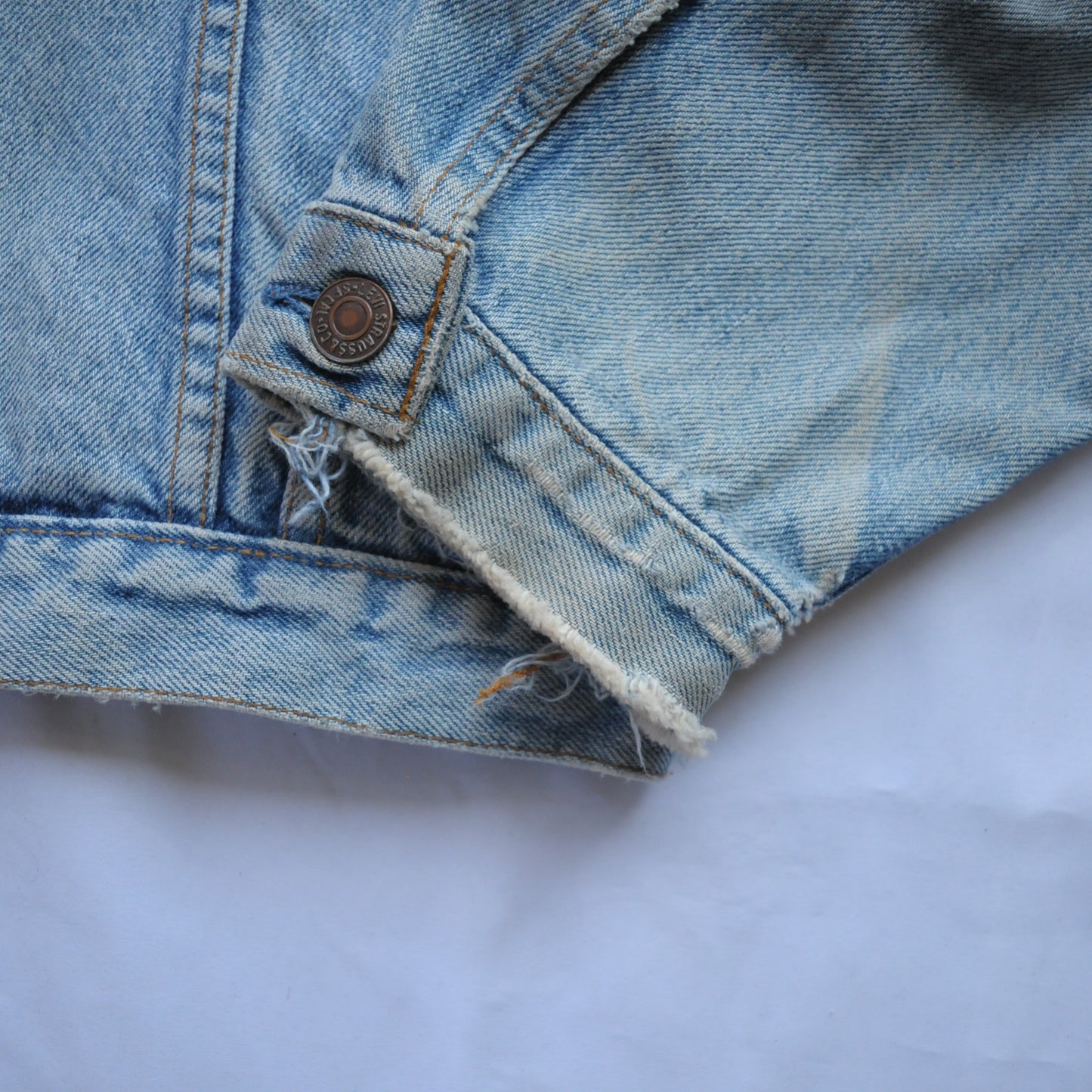 90’s Euro Levi's 75525 Denim Jacket