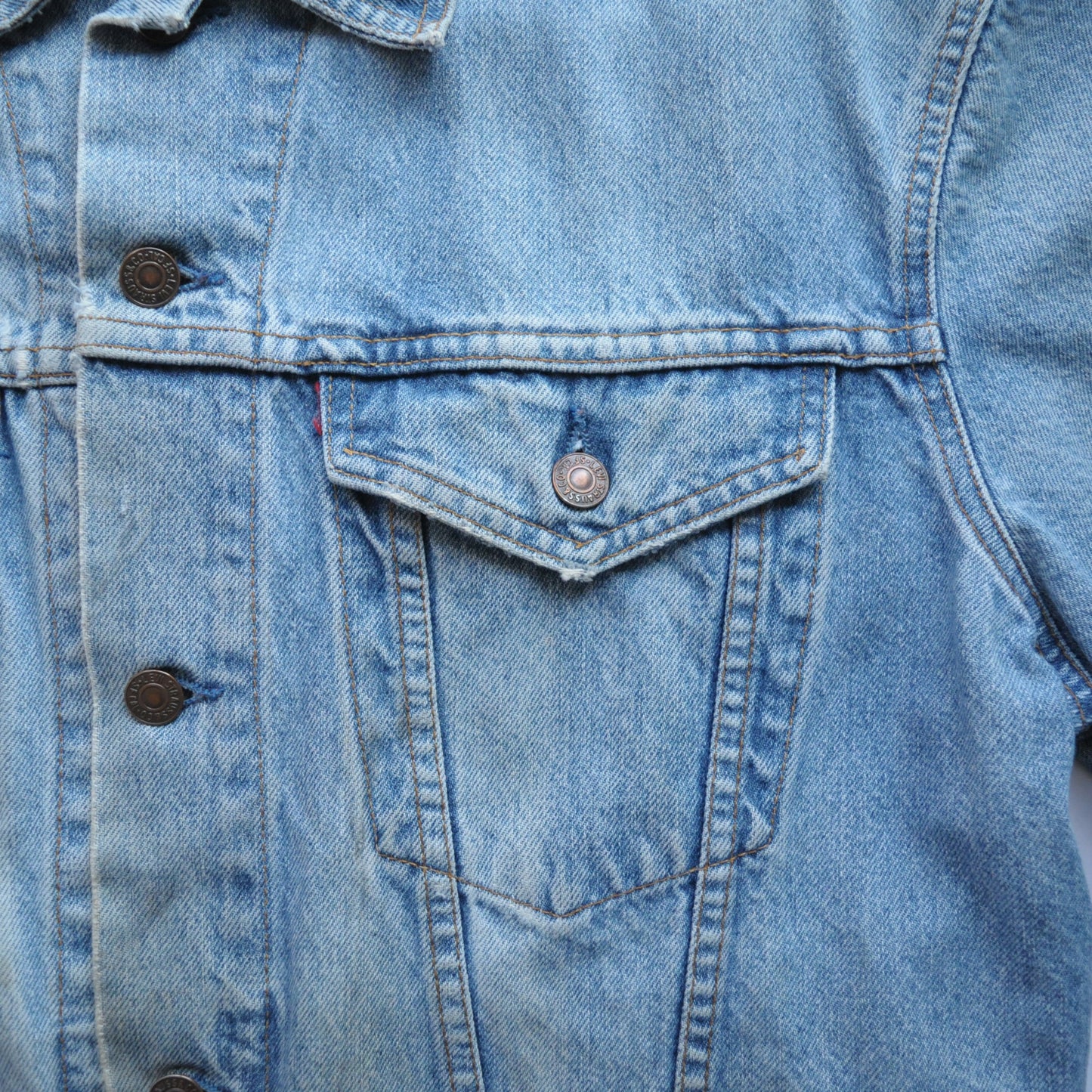 90’s Euro Levi's 75525 Denim Jacket