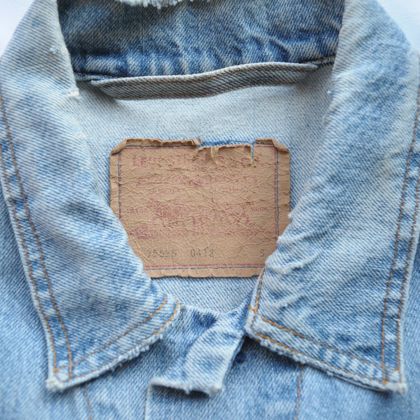 90’s Euro Levi's 75525 Denim Jacket