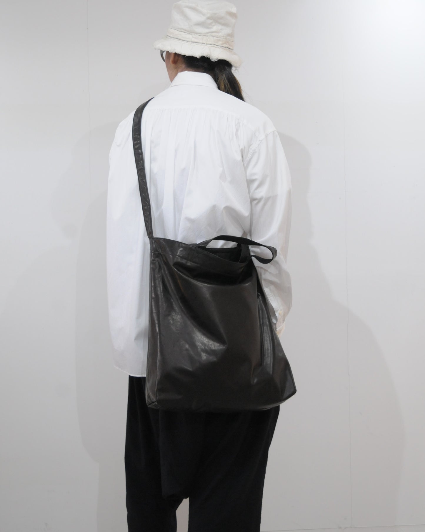 RESEARCHER BAG Lamb Leather-BLACK