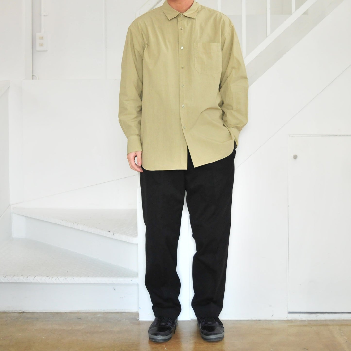 REGULAR COLLAR SHIRT