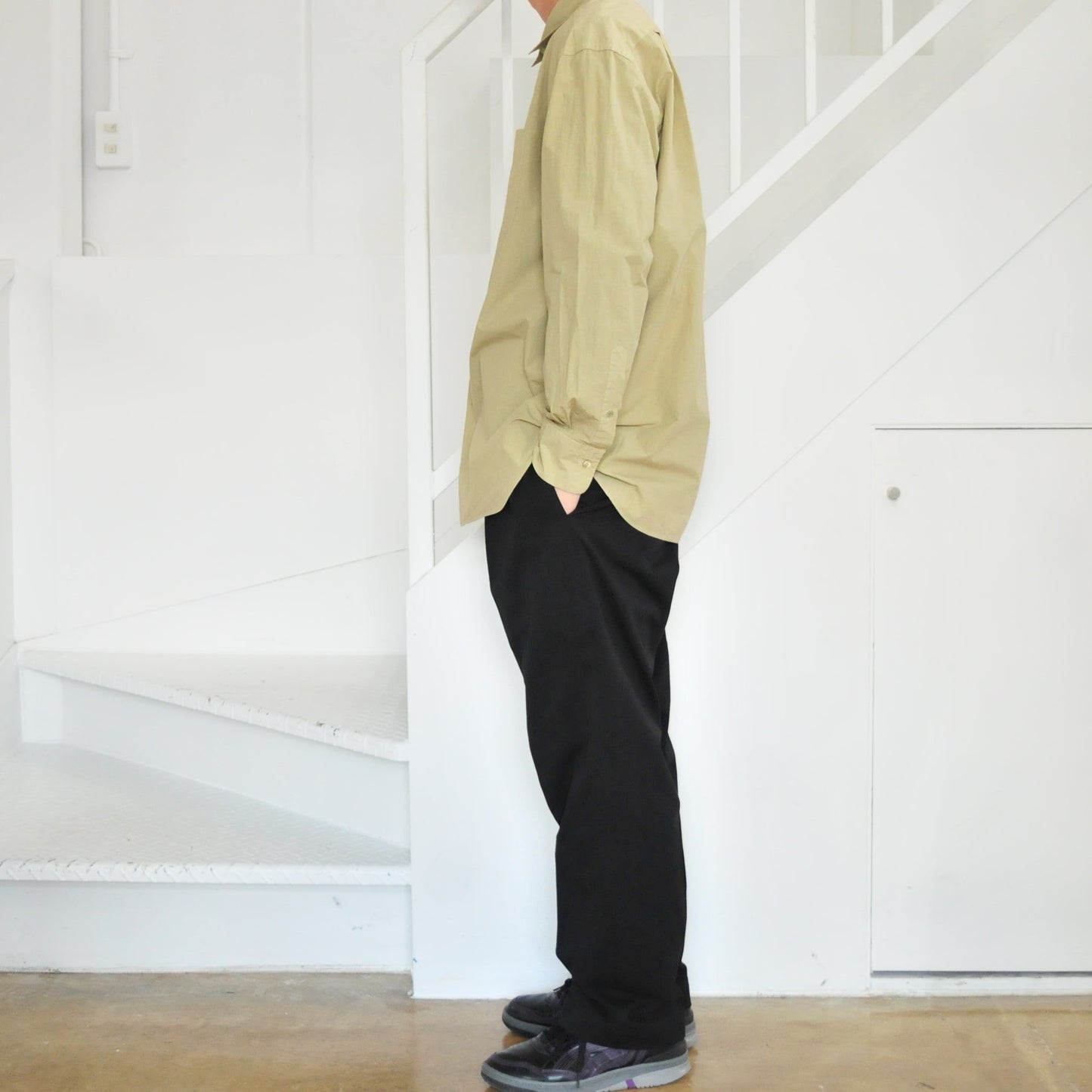 REGULAR COLLAR SHIRT
