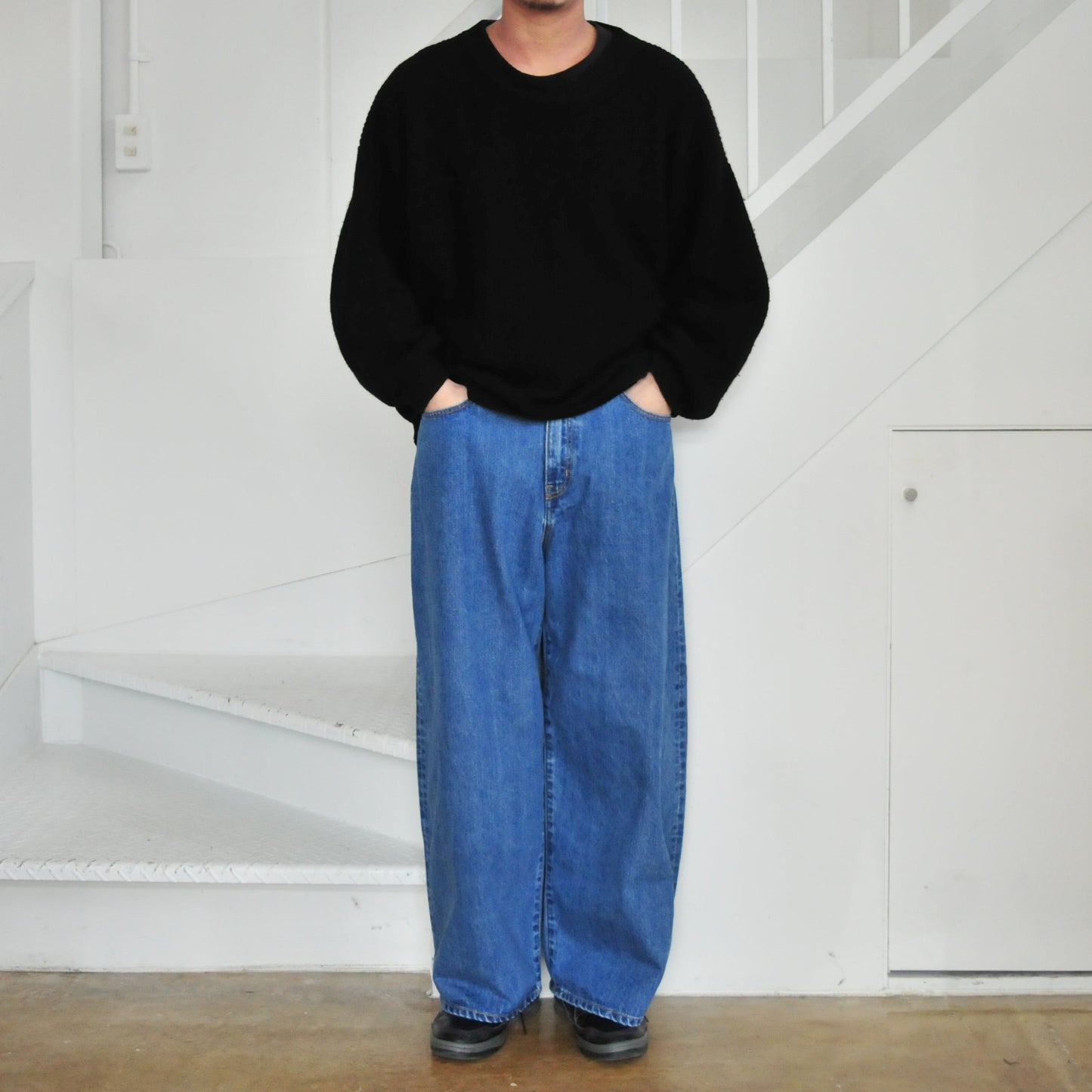 Wide straight jeans