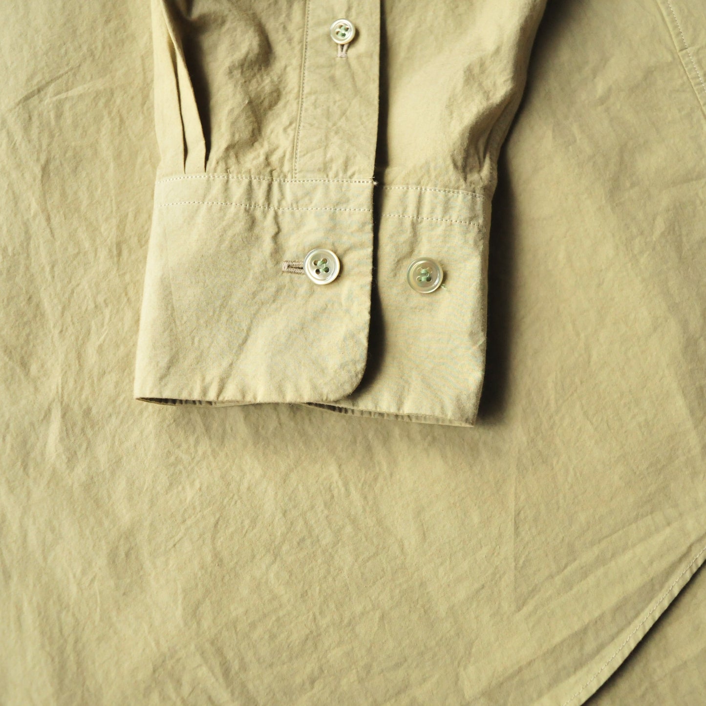 REGULAR COLLAR SHIRT