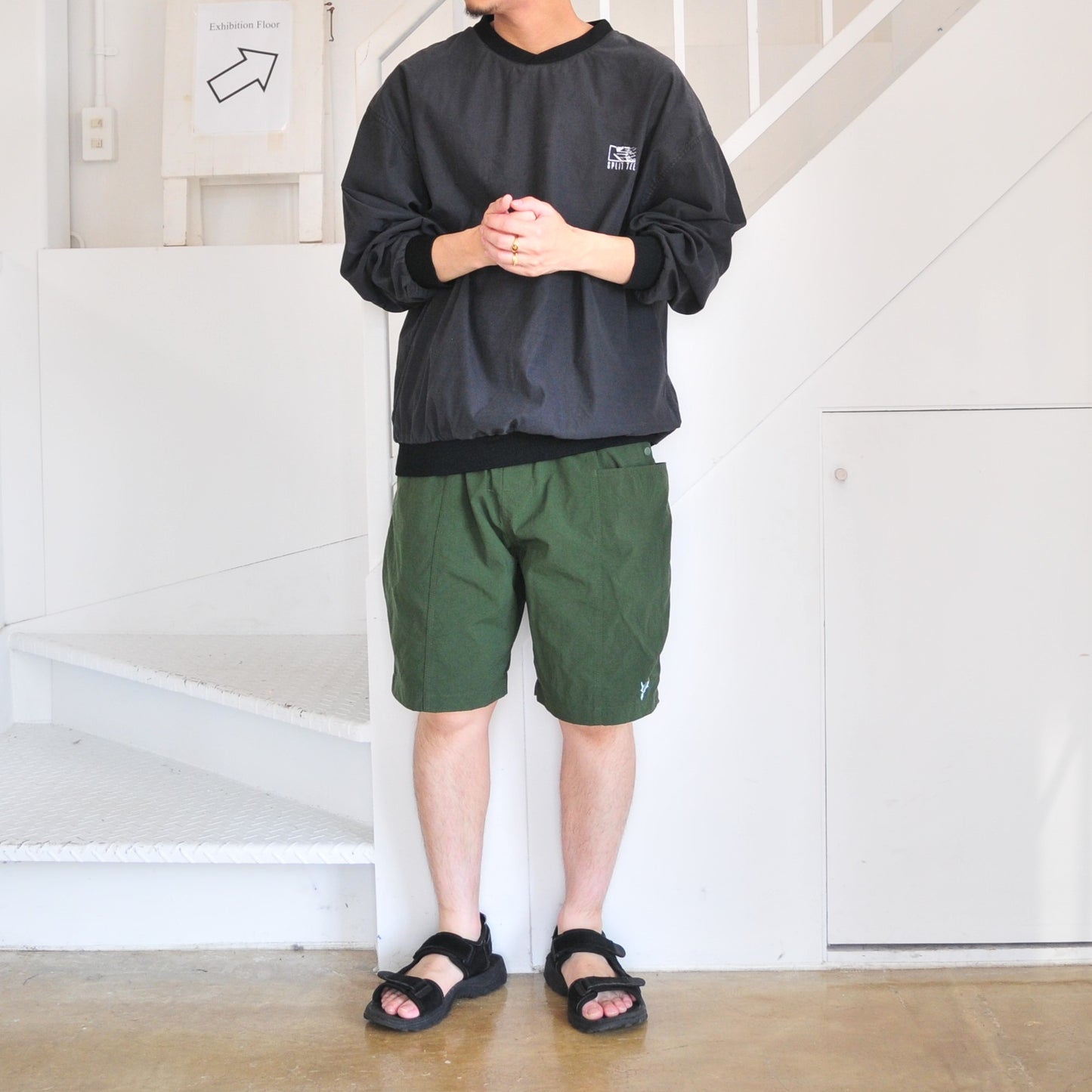 USED SPLIT TEE