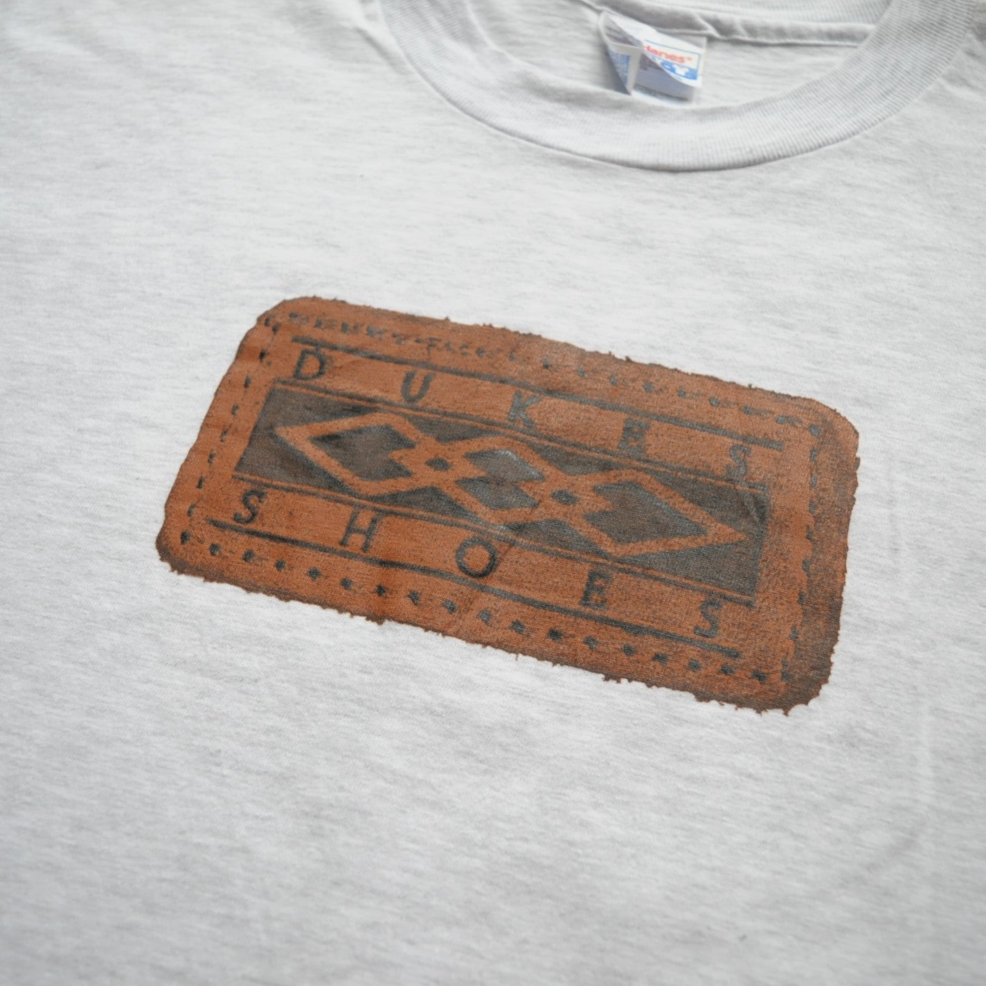 DUKES SHOES T-shirts