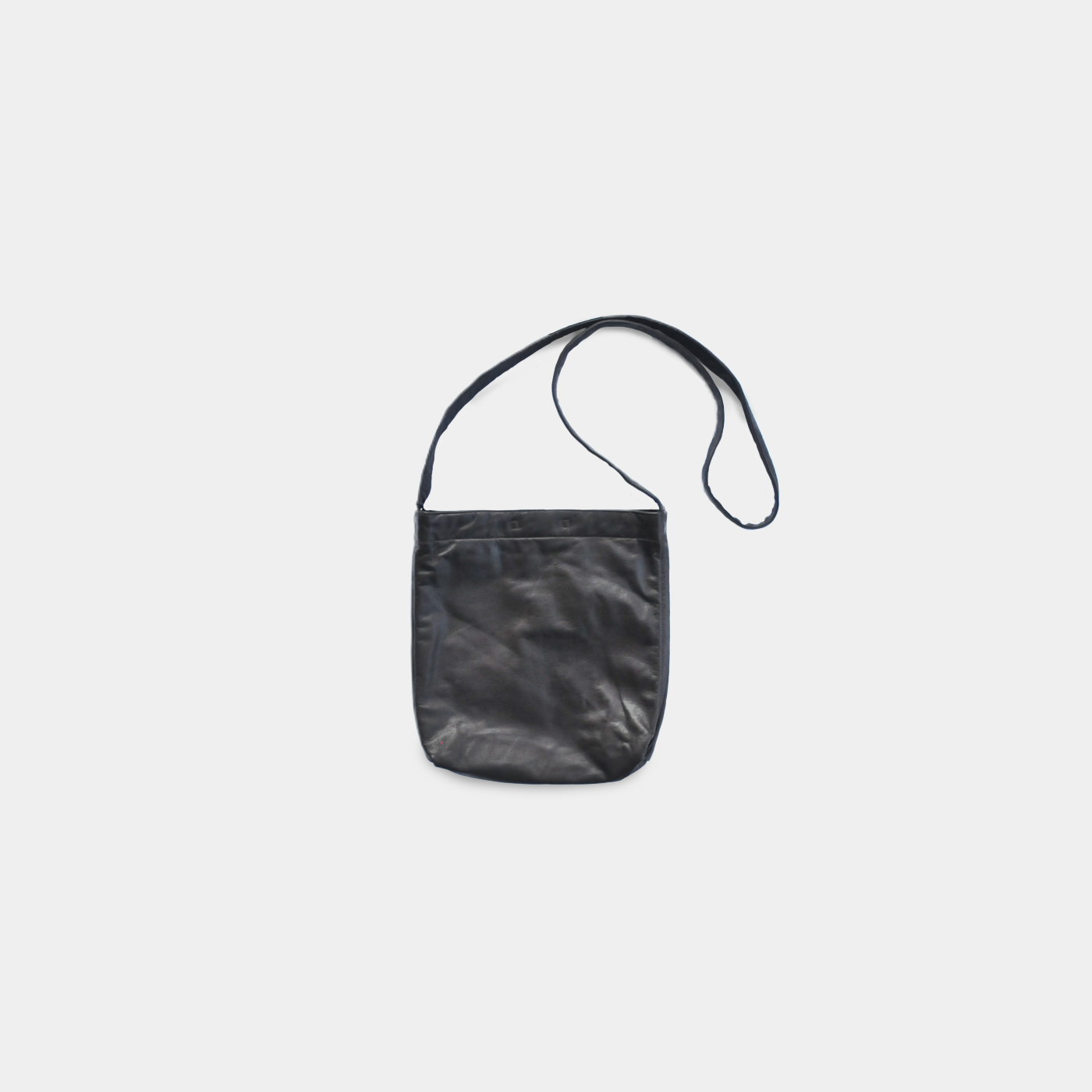 LEATHER RESEARCHER BAG -BLACK MEDIUM