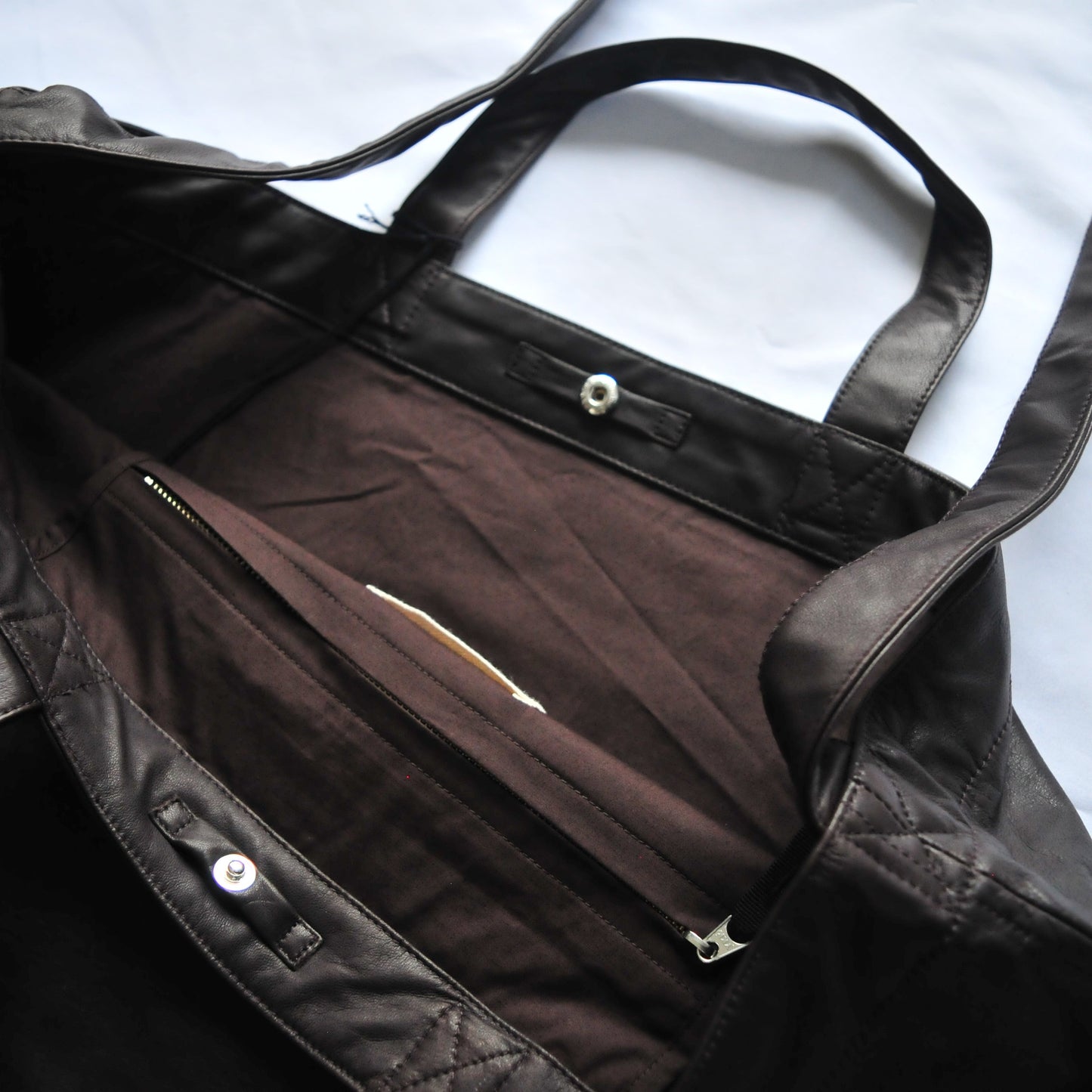 LEATHER RESEARCHER BAG -BROWN