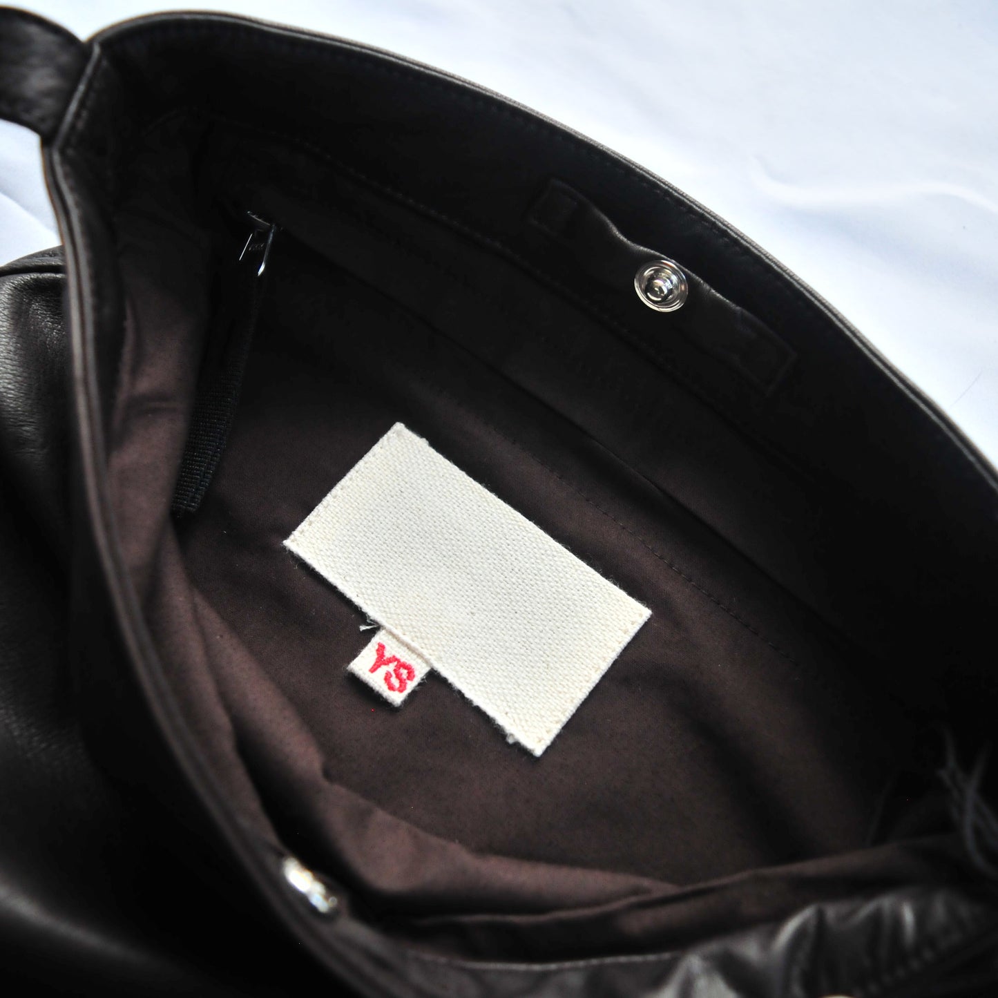 LEATHER RESEARCHER BAG -BROWN MEDIUM