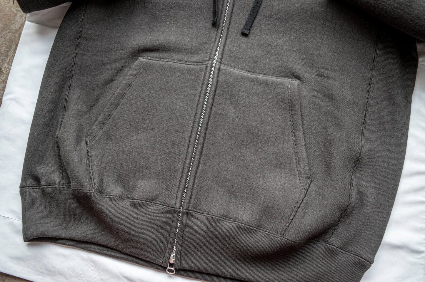 ATHLETIC HOODIE  - BROWN