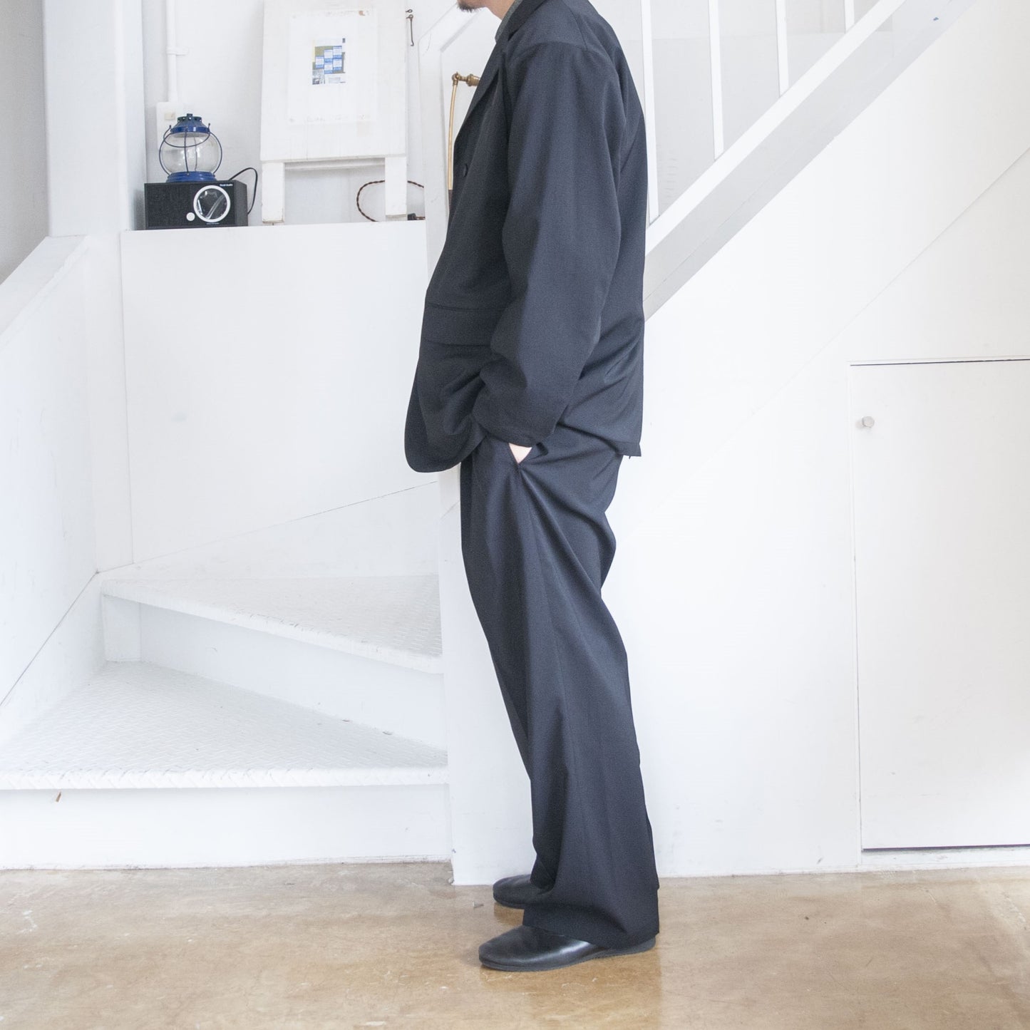 DOUBLE PLEATED TROUSERS 　POLYESTER GABARDINE