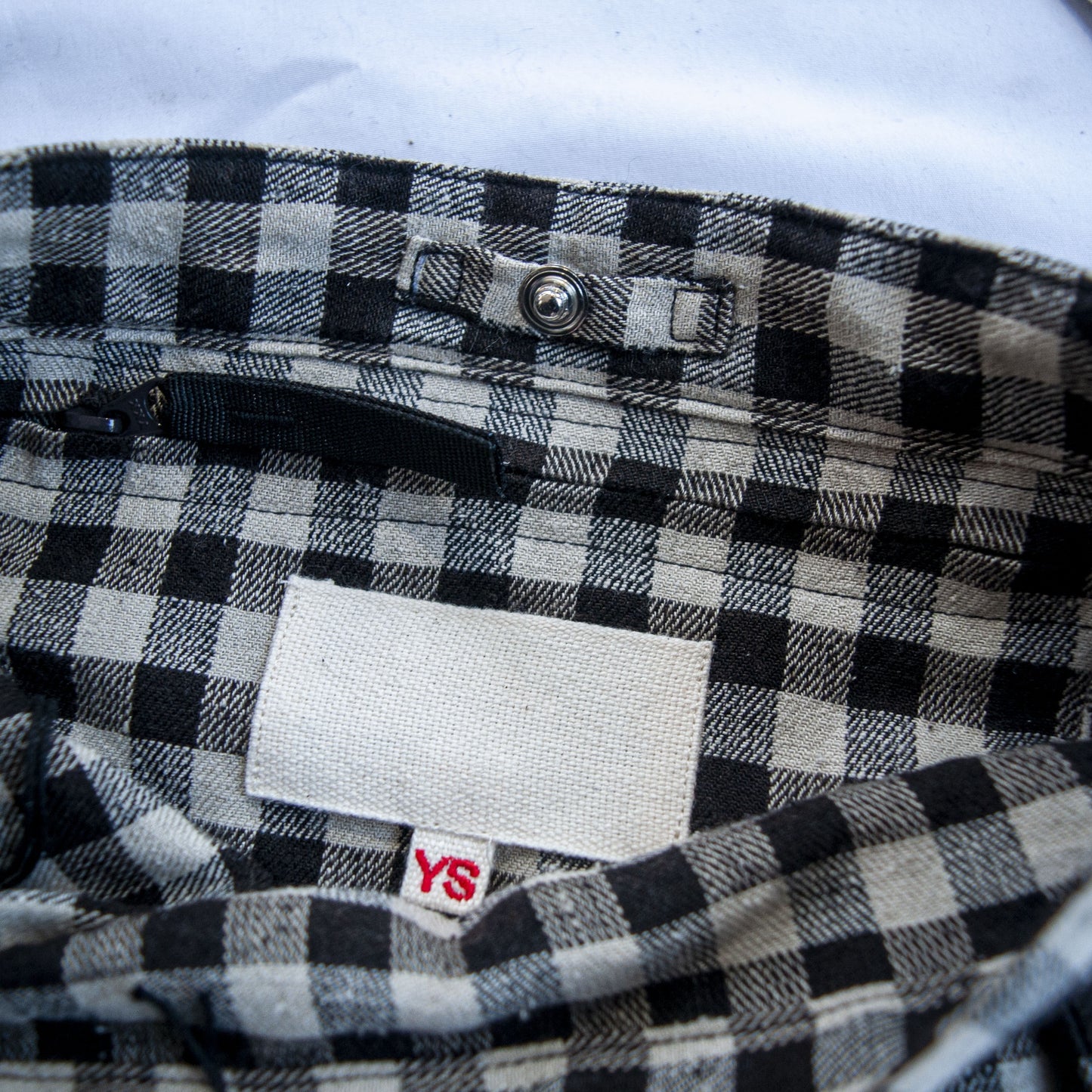 LEATHER RESEARCHER BAG -LINEN/COTTON/SILK MEDIUM